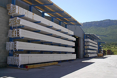 Estanterías para madera, tableros y vigas laminadas de Ohra