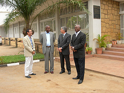 El ministro de Industria de Angola visita la planta de General Cable en Luanda