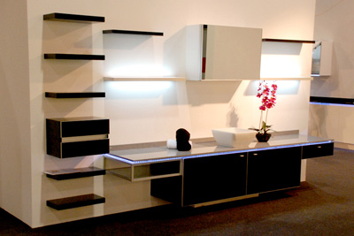 La iluminación LED de Emuca le da vida al mueble