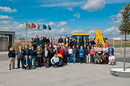 JCB celebra junto a sus distribuidores la primera convenci�n del a�o: Puesta a Punto 2013