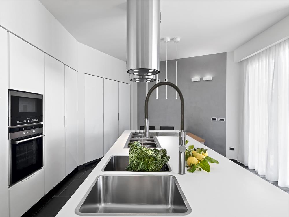 Grifo de cocina extraíble con sistema osmosis de Ramon Soler