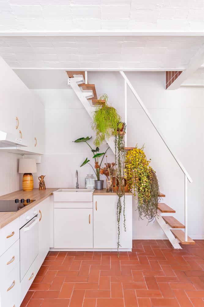 Una vivienda con gran estilo en tonos ocre y marrón, diseñada por Alex